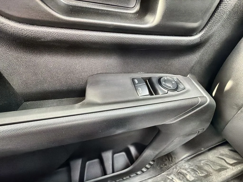 2025 GMC Sierra 3500HD Pro - Photo 21