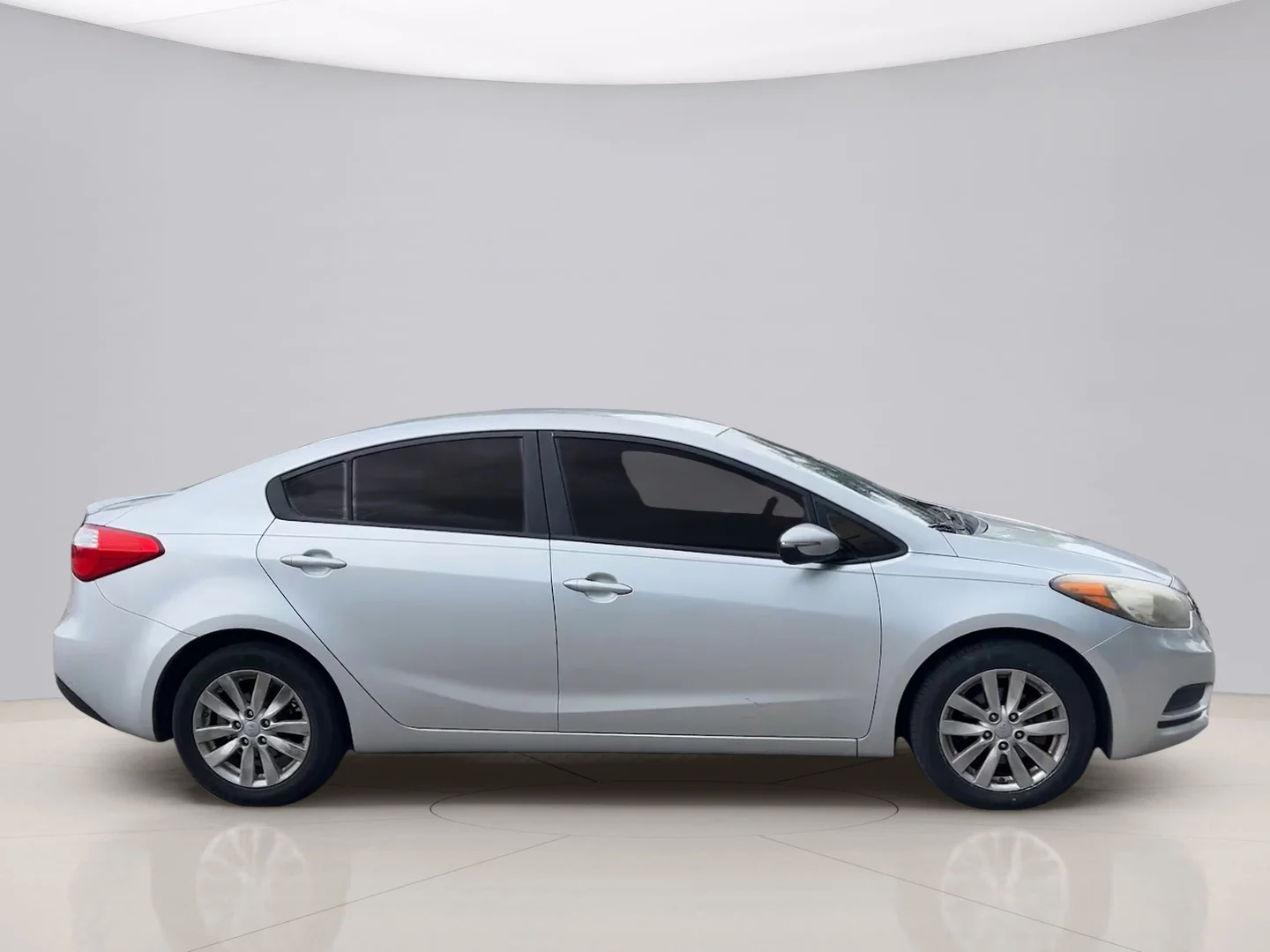 Used 2014 Silver Kia EX image 4