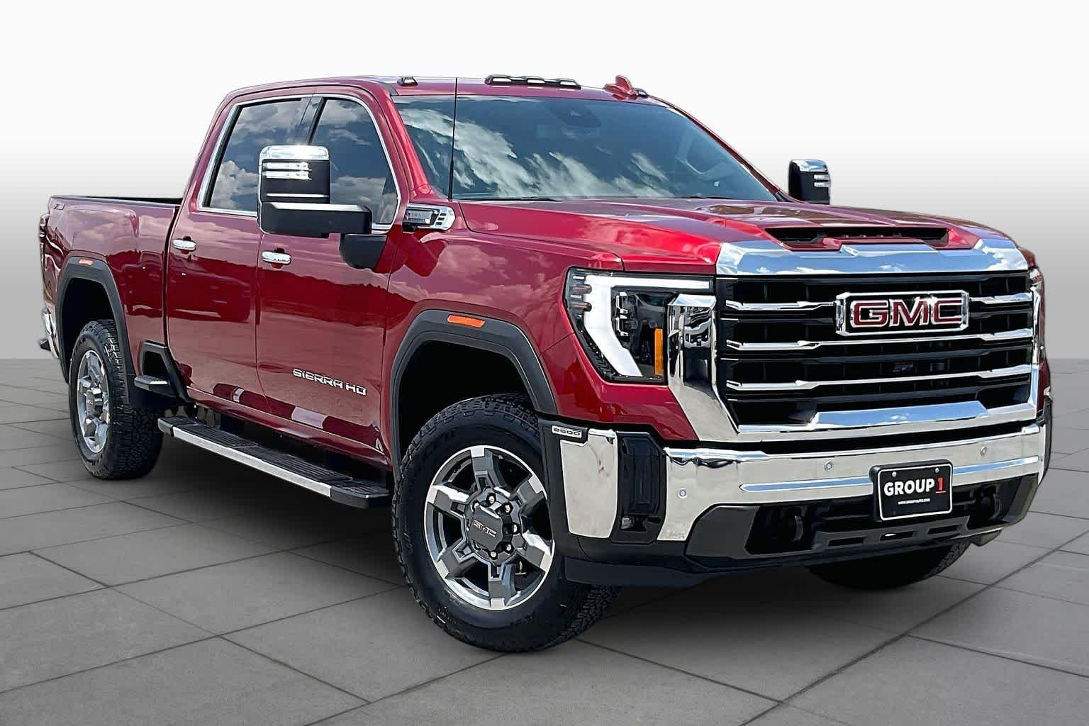 Used 2025 Volcanic Red Tintcoat GMC SLT image 3