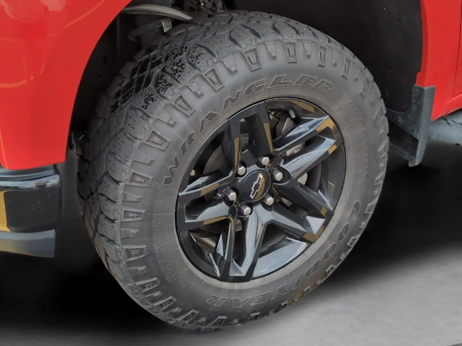 Used 2021 RED HOT Chevrolet LT Trail Boss image 35