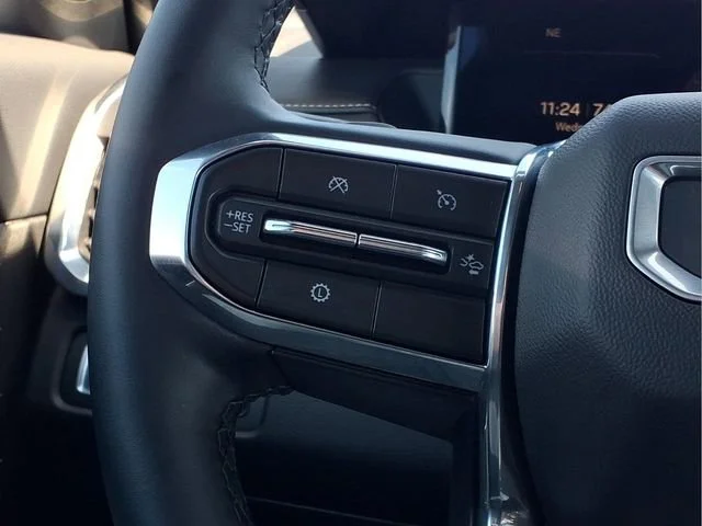 Used 2026 Summit White GMC Elevation image 12