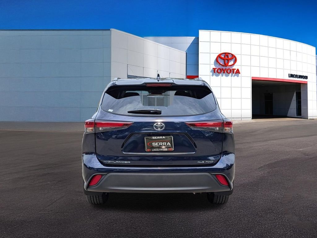 Used 2026  Toyota XLE image 12