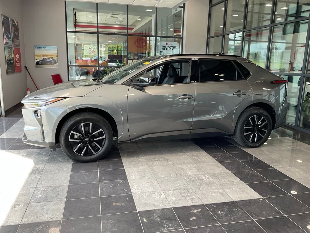 Used 2026 Gray Toyota XLE image 3