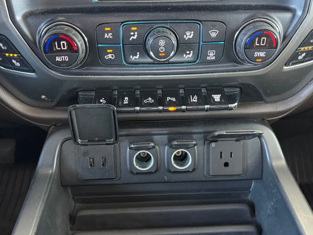 Used 2018 Black Chevrolet LTZ image 31