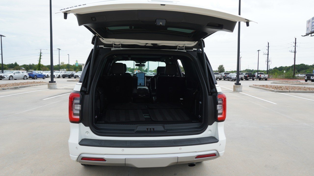Used 2024 White Ford Platinum image 39