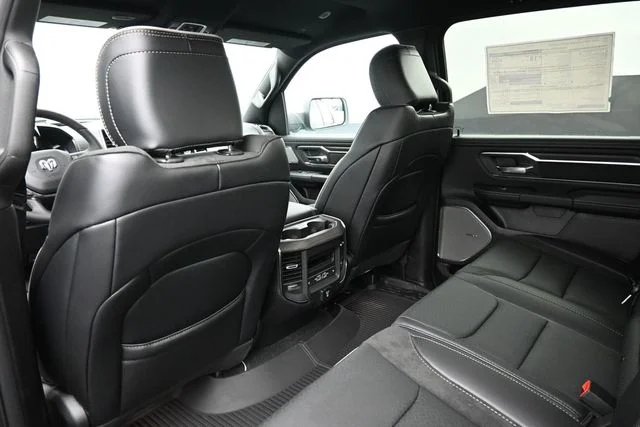 New 2026 Diamond Black Crystal Pearl-Coat Exterior Paint RAM Laramie image 10