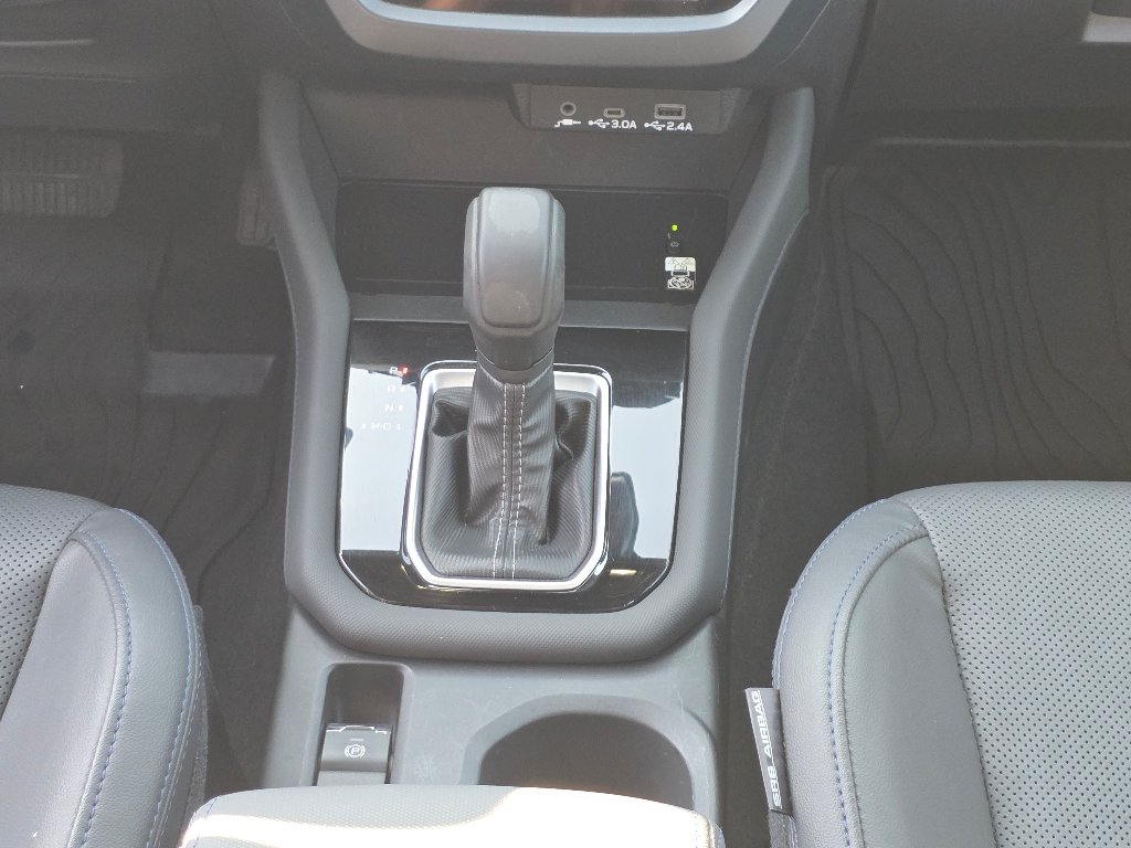 Used 2025 Magnetite Gray Metallic Subaru Limited image 25