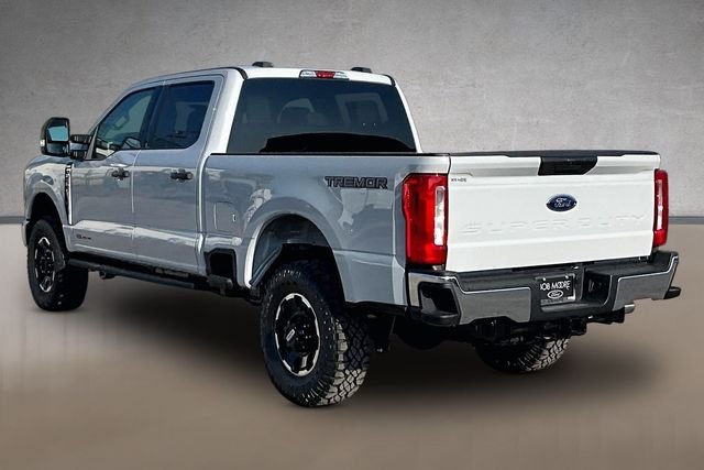 New 2026 Avalanche Ford XLT image 3