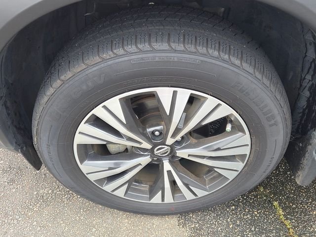 2021 Nissan Rogue SV - Photo 16