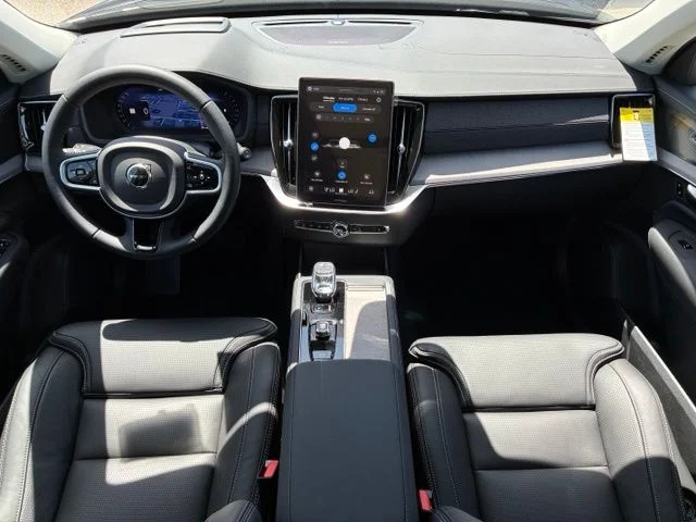 New 2026 Onyx Black Volvo Ultra image 9