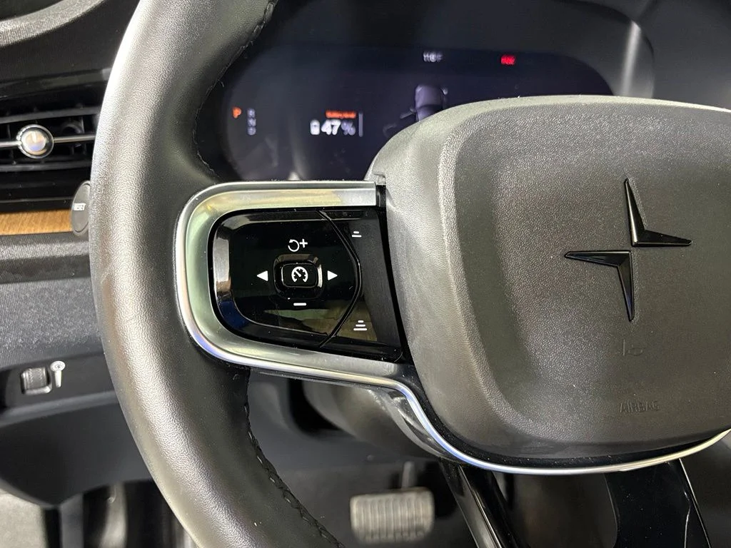 Used 2022 Gold Polestar Long Range Dual Motor image 21