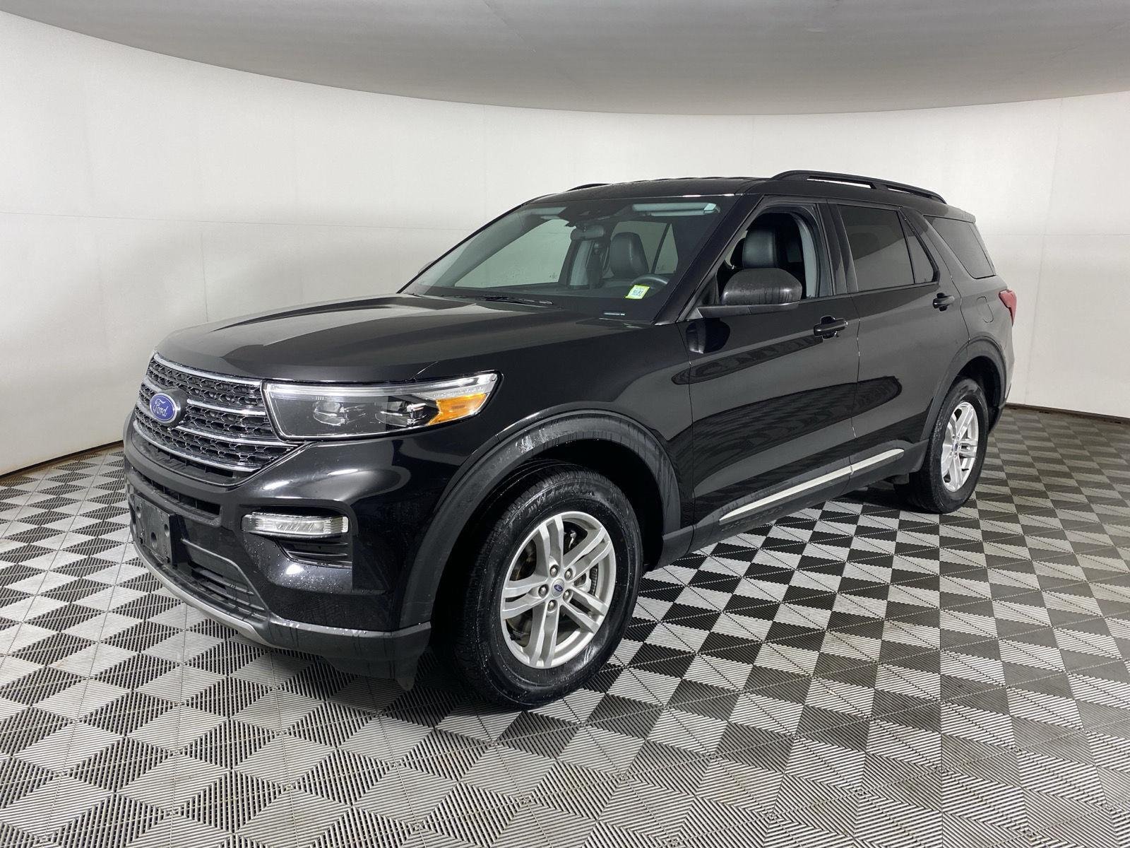 Used 2023 Agate Black Ford XLT image 6