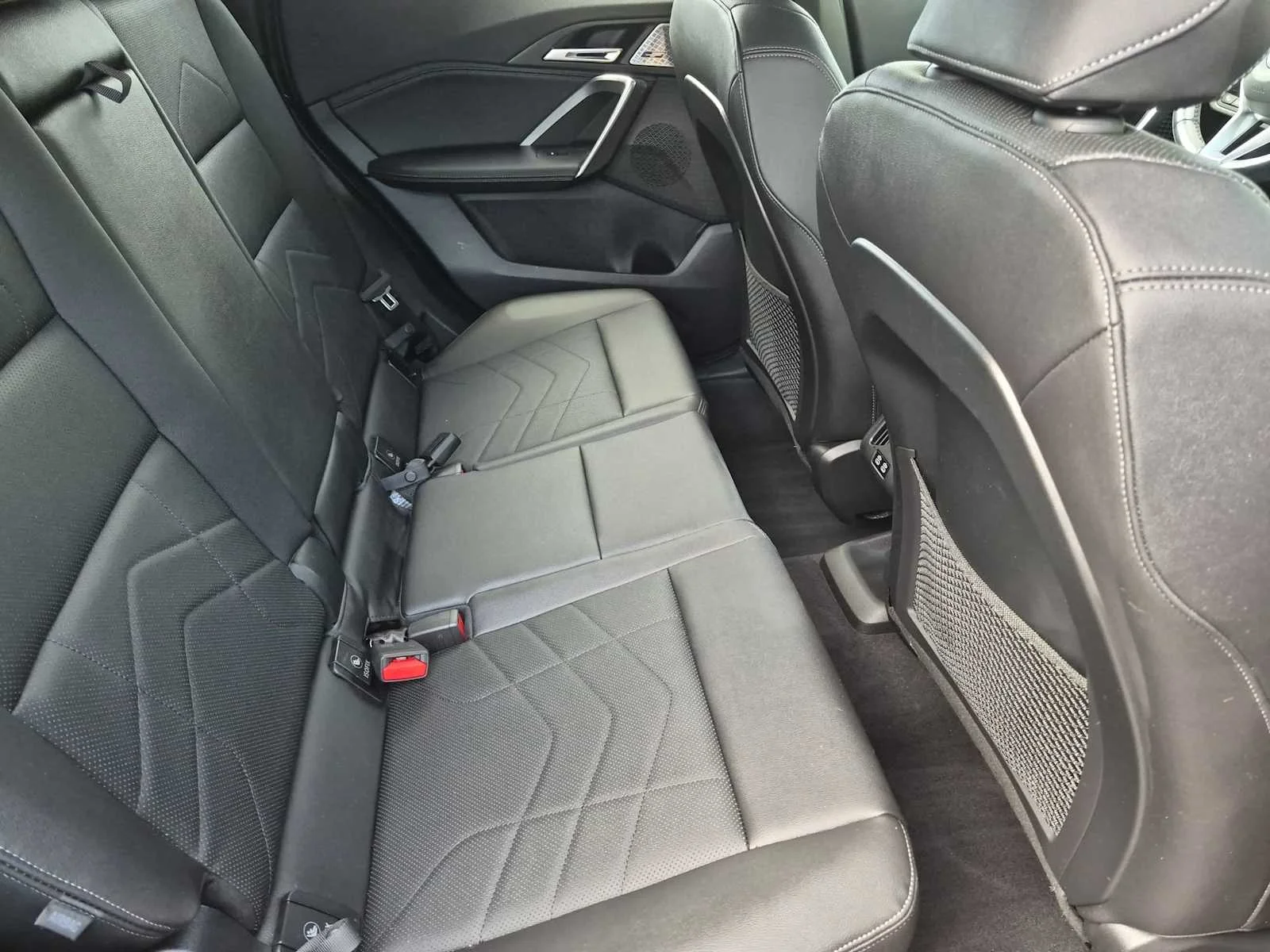 Used 2023 Black Sapphire Metallic BMW xDrive28i image 21