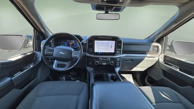 Used 2024 Gray Ford XLT image 17