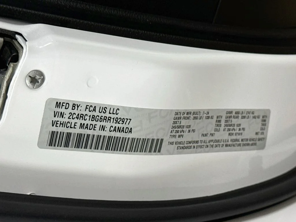 Used 2024 White Chrysler Touring L image 33
