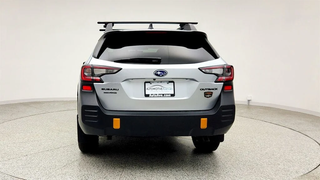 Used 2023 Ice Silver Metallic Subaru Wilderness CVT image 6