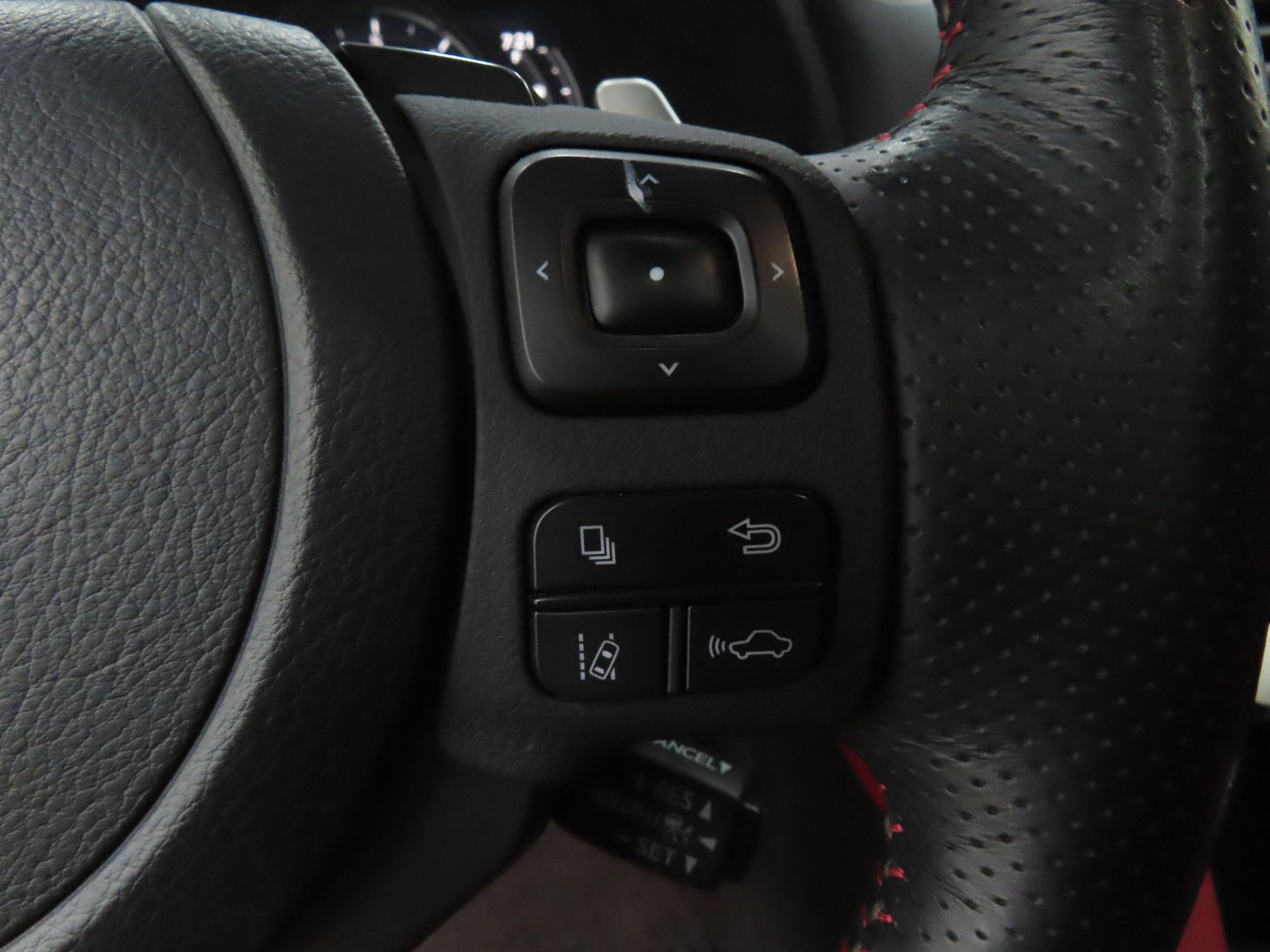 Used 2023 White Lexus 350 F SPORT image 14