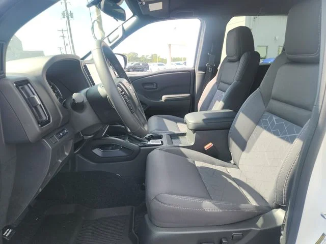 2026 Nissan Frontier SV - Photo 8