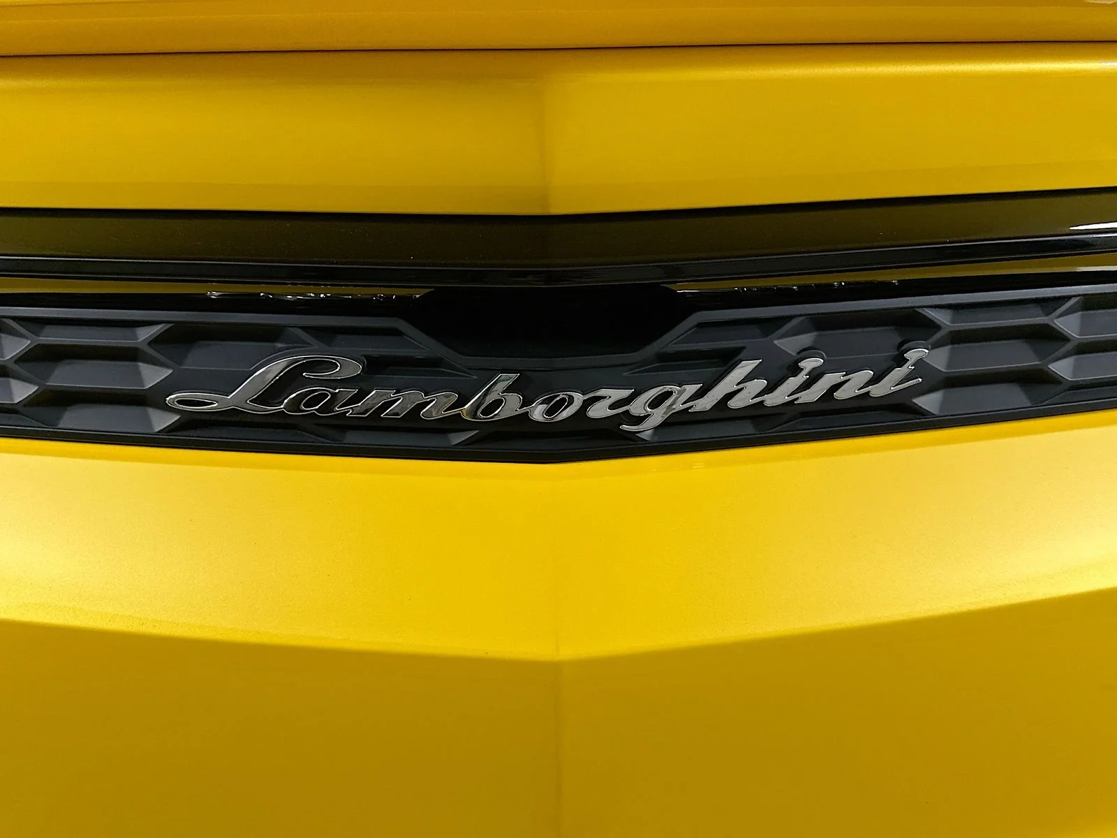 Used 2025 Yellow Lamborghini  image 61