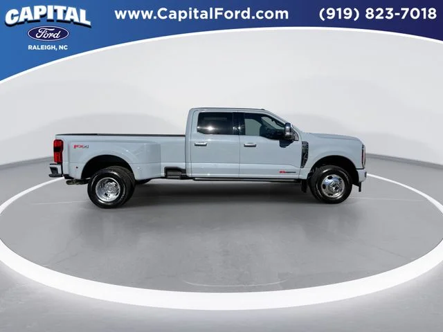 Used 2024 Gray Ford Limited image 9