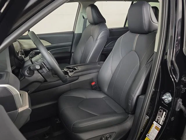 Used 2025 Midnight Black Metallic Toyota Platinum image 17