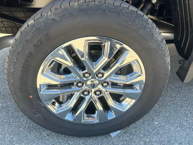 New 2026 Carbonized Gray Metallic Ford Lariat® image 62
