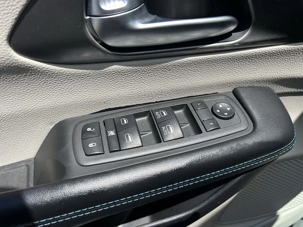 Used 2021 White Chrysler Touring L image 23