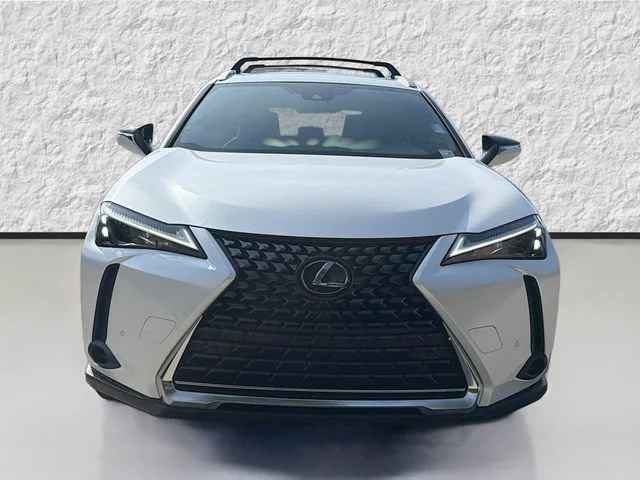 Used 2023 White Pearl Lexus UX 250h Premium image 8