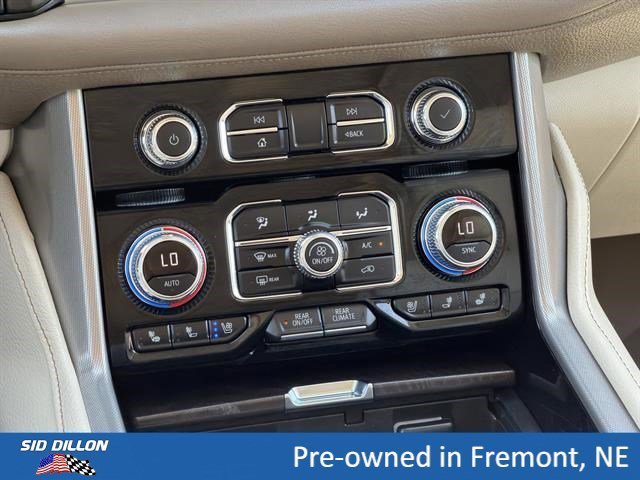 Used 2024 White Frost Tricoat GMC Denali image 13