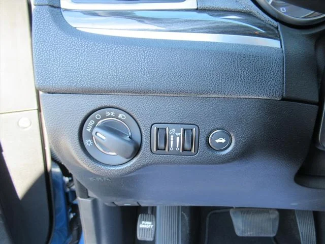 Used 2021  Chrysler Touring image 20