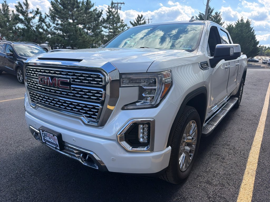 Used 2020 White GMC Denali image 4