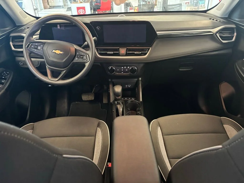 2025 Chevrolet Trailblazer LS - Photo 18