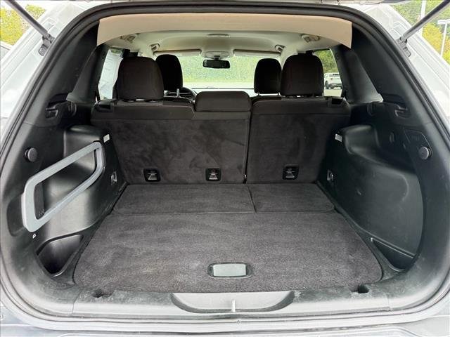 Used 2018 Bright White Clearcoat Jeep Latitude image 20