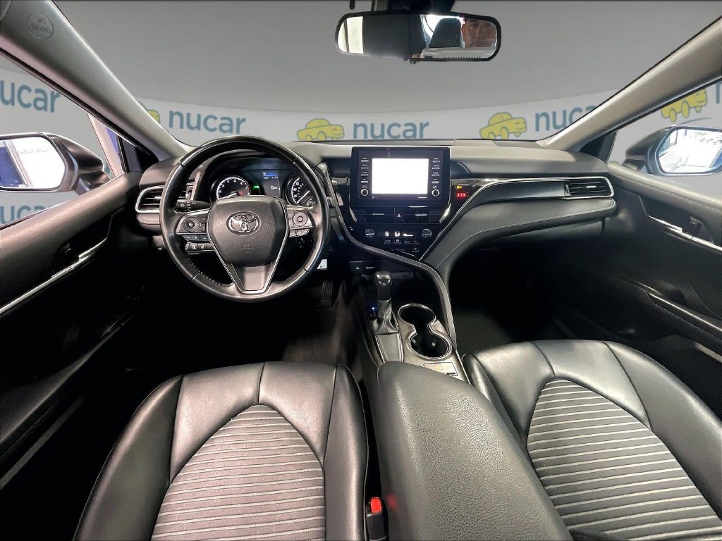 Used 2021 White Toyota SE image 21