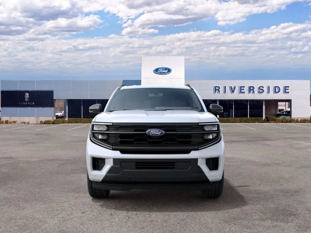 New 2027 Star White Metallic Tri-Coat Ford Active image 3