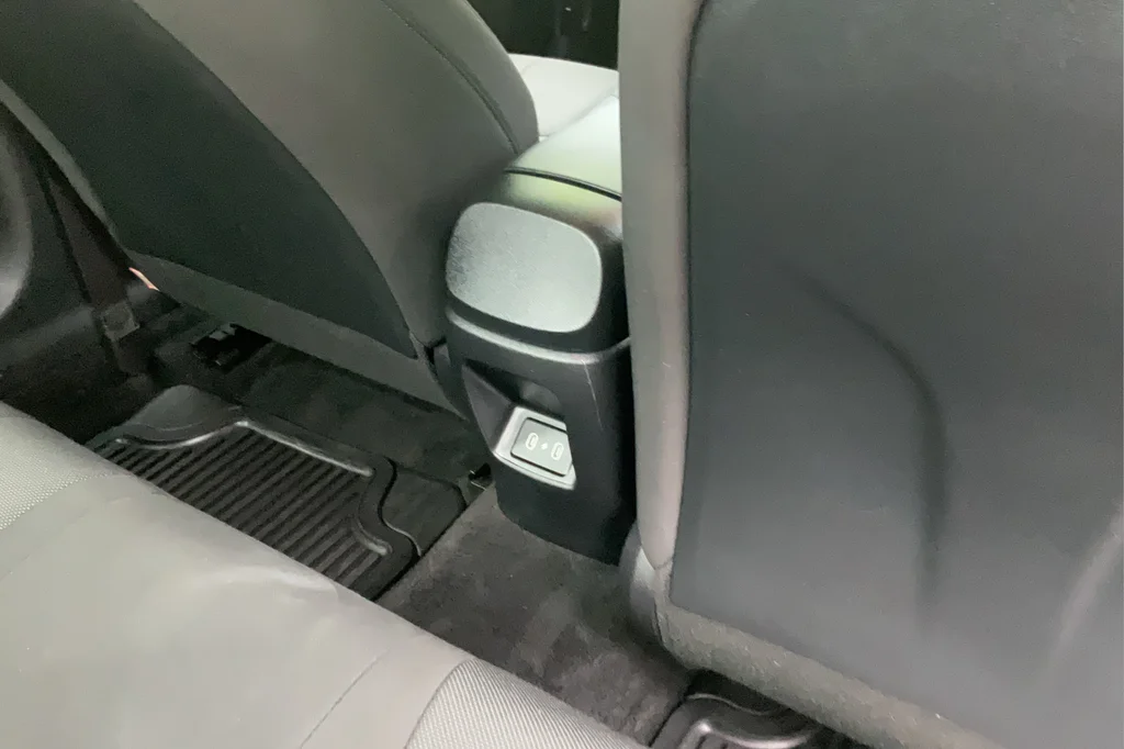 2024 Hyundai Elantra SE - Photo 22