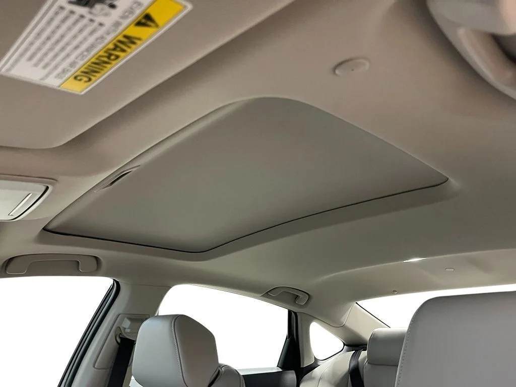 New 2026 Platinum White Pearl Honda EX-L Hybrid image 24