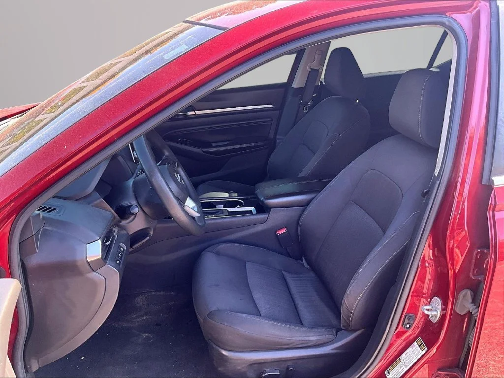 Used 2021 Red Nissan 2.5 SV image 23