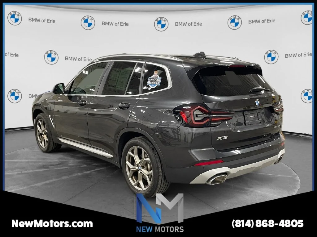 Used 2023 Dark Graphite BMW xDrive30i image 3