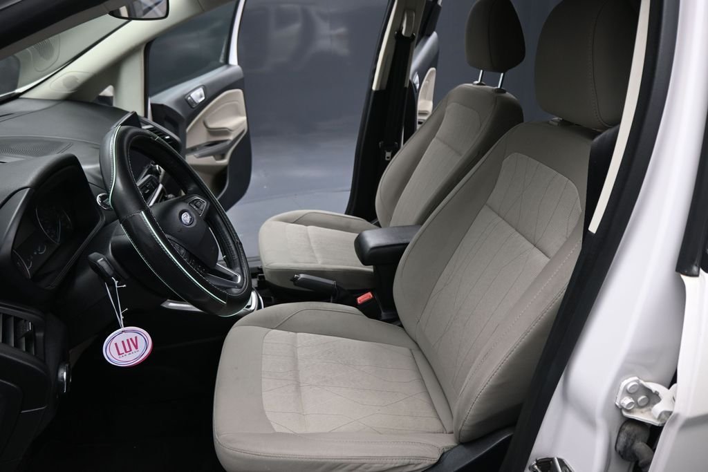 Certified Used 2019 White Ford SE image 10
