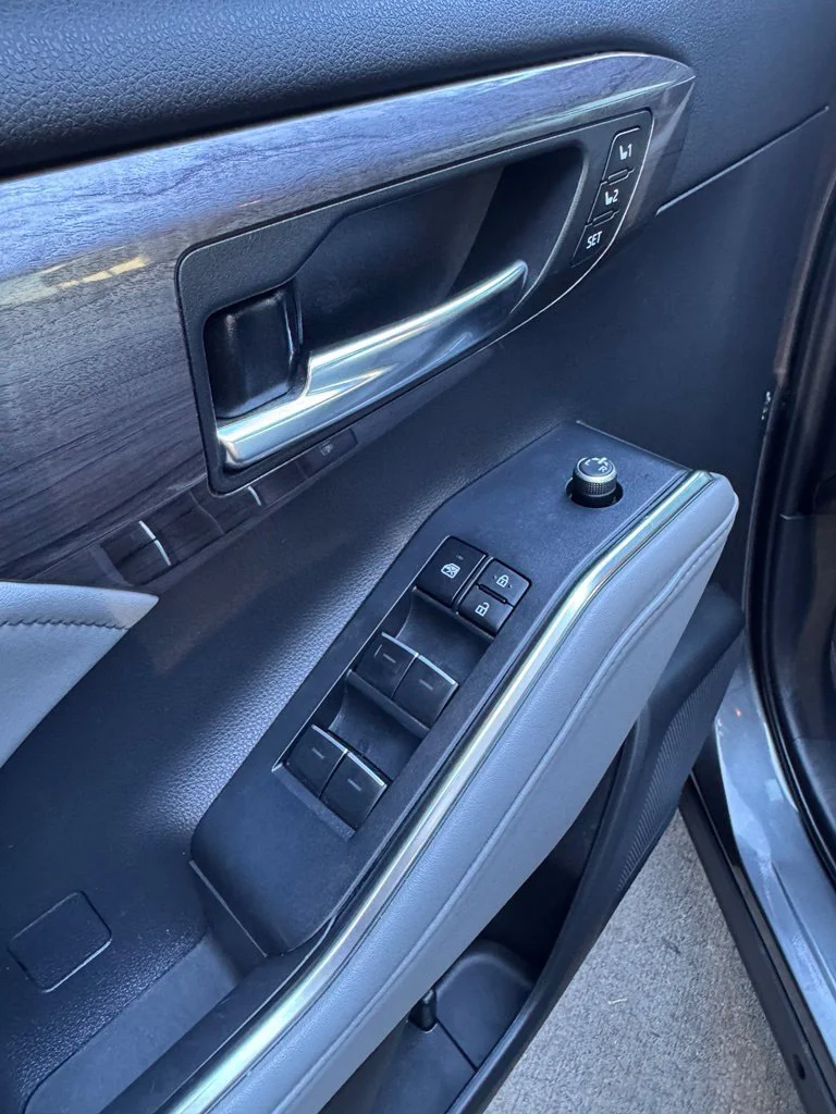 2022 Toyota Highlander Platinum - Photo 15