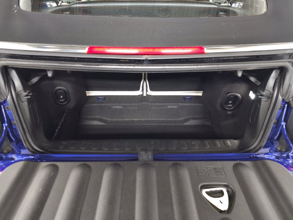 Used 2019 Blue Metallic MINI Iconic image 7