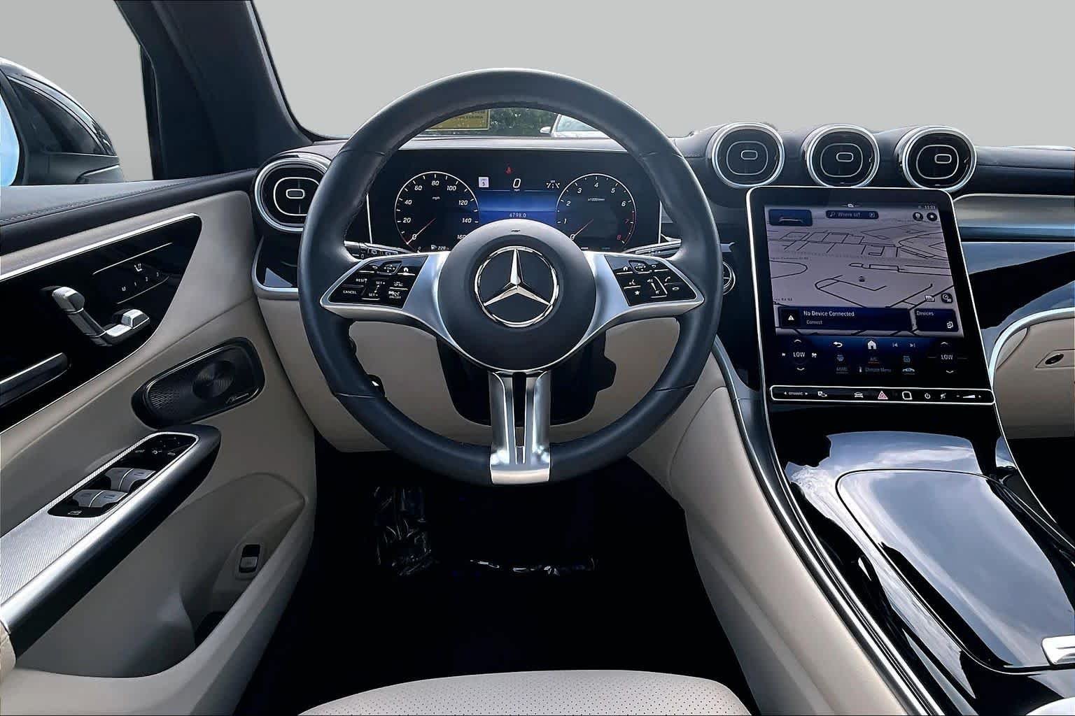 Used 2024 Graphite Grey Metallic Mercedes-Benz GLC 300 image 6