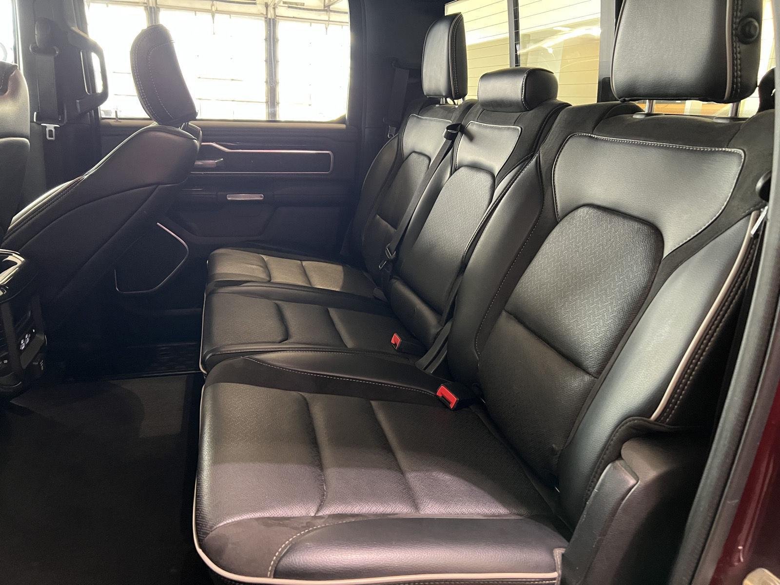 Used 2019 Delmonico Red Pearlcoat Ram Laramie image 16