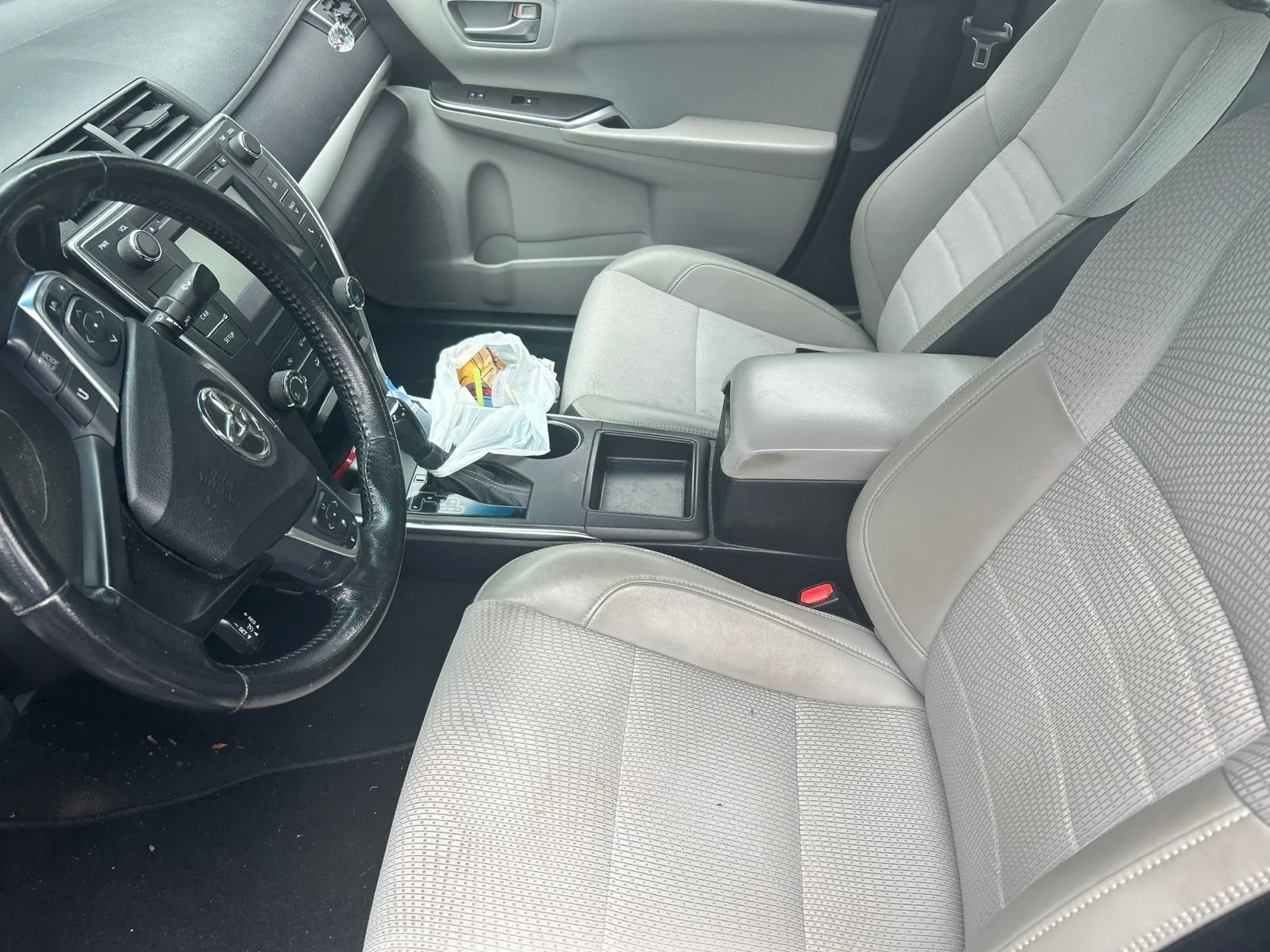 Used 2016 Black Toyota SE image 3