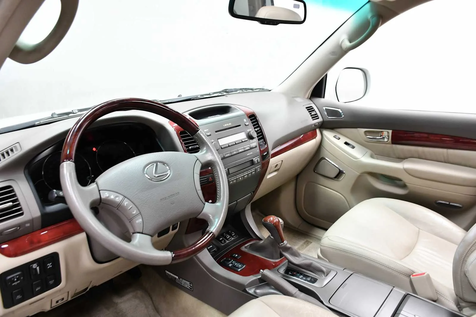 Used 2008 Blizzard Pearl Lexus  image 12