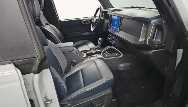 Used 2023 Cactus Gray Ford Base image 5