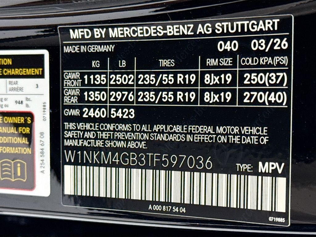 New 2026 Black Mercedes-Benz GLC 300 image 35