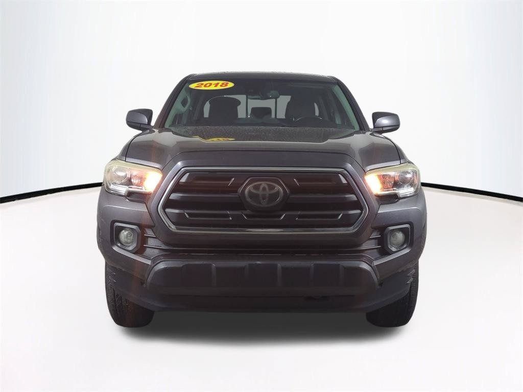 Used 2018 Gray Toyota SR5 image 3