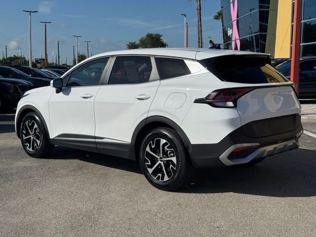 Used 2023 White Kia EX image 2